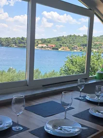 Beautiful apartment by the sea - Image 2