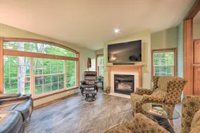 Tranquil Cabin Getaway Near Red Cedar Lake! - Image 2