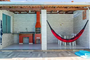 Large luxury house with pool. - Image 3