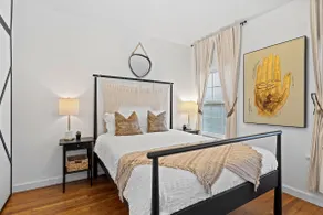 Modern Midtown Carriage House -Free Parking - Image 3