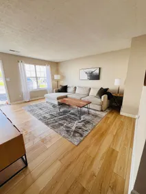 Lovely 2- Bedroom Condo located in the heart of BG - Image 5