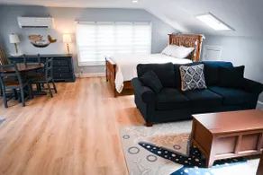 Mr. Salty’s Way with Private Apartment Suite - Image 2