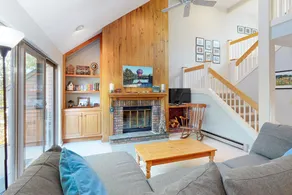 3BR Mountainview | Pool | Sauna | Tennis - Image 5