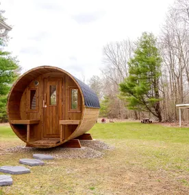 Relaxing Hudson Valley Getaway- 4BR Sauna 15 acres - Image 2