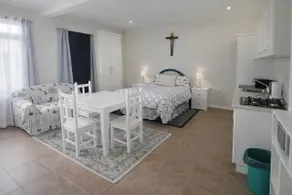 Modern Studio with Wi-Fi and Close to Volcanic Park - Image 3