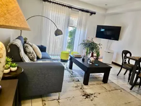 Exclusive apartment with a pool near the Cima - Image 3