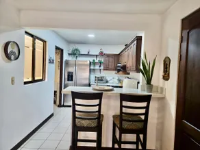 Exclusive apartment with a pool near the Cima - Image 5