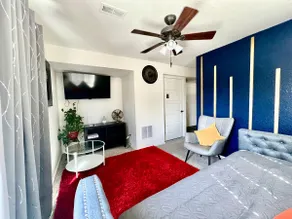 Modern Guest Suite • Perfect 4r Families • Sleep 4 - Image 3