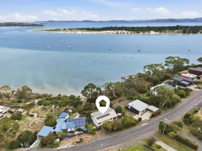 Seagrass Coastal Retreat with direct beach access - Image 5