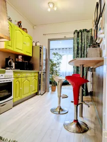 Charming canal view accommodation - Image 3