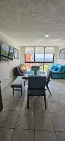 Beautiful and modern apartment with parking - Image 5