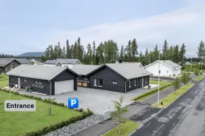 Nice apartment with proximity to downtown. Parking. - Image 3