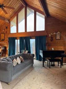 Enjoy a secluded cabin with epic sunsets & horses - Image 2