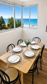 Cronulla: Ocean Views, Steps to Beach - Image 2