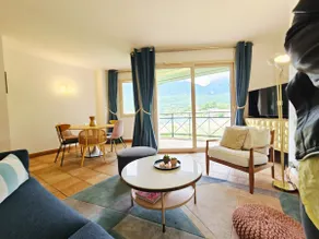 The Lakeside Gem Duplex-Private Beach & Parking - Image 3