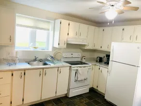 Cozy 1-Bedroom Haven w/ 65 inch TV & Free Parking - Image 5