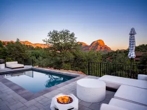 Panoramic Views, Heated Pool & Spa, Large Decks - Image 4