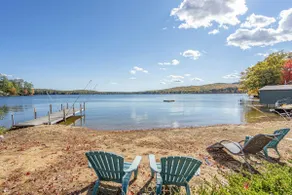 Lakefront home with gym, game room, home theatre, & private beach with boathouse - Image 3