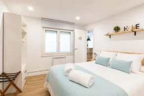 Luxury Old Town Apartment - Terrace and Private Parking - Image 5