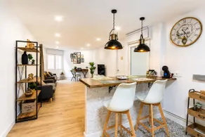 Luxury Old Town Apartment - Terrace and Private Parking - Image 3