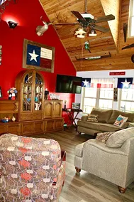 The Lake House on Lake Limestone - Image 4
