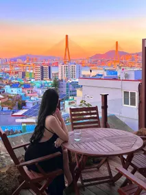 Satisfaction rating 4.99 / 1 bottle of wine / Jacuzzi / Private house / Busan Port Bridge View / 'Yeongdo Orot' - Image 4