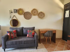 Stay with Adhiambo-10 minutes walk to Beach - Image 2