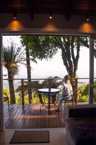 Romantic cabin with bathtub next to Gramado - Image 4
