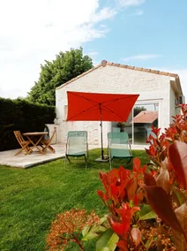 Nice quiet cottage, air conditioning, parking, Wi-Fi & linens - Image 4