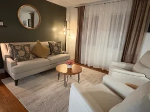 Newly Remodeled! 3 bed 2 bath. CLEAN <5mi to ND! - Image 5