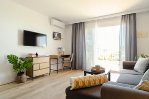 modern apartment with pool in privileged area - Image 3