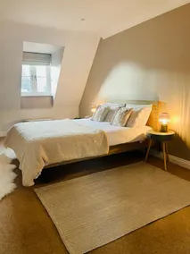 Modern Town House in Cotswolds - 3 double bedrooms - Image 4