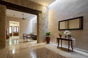 Majestic boutique house with a pool - Image 5