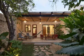 Majestic boutique house with a pool - Image 2