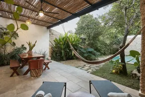 Majestic boutique house with a pool - Image 3