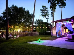 Bohemian 3BR Home King bed+RV-Boat-Trailer Parking - Image 4