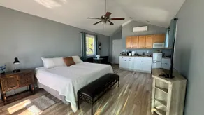 Lakeside getaway on Lake Champlain - Image 2