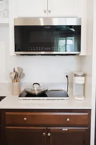 Cozy King Bed Suite | Near Shopping & DT Visalia - Image 5