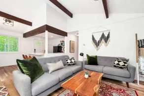 Cozy, Pet-Friendly Escape Near Lake & Mountains - Image 5