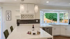 Lux Kirkland Home, 4 Beds | Large Backyard | BBQ - Image 2