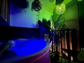 L’Oasis - Spa, Sauna & Private Parking - Image 4