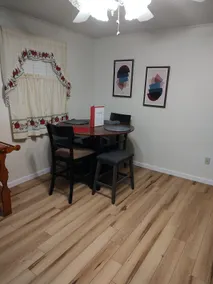 Walking distance to downtown! - Image 5