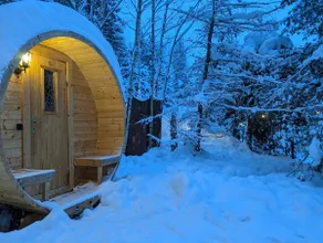 Forest retreat, sauna and hot tub/jacuzzi option - Image 2