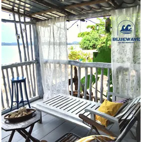 Aura Bluewave Beach House with Private Jacuzzi - Image 4