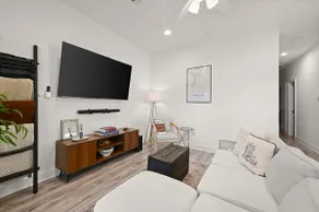 Walk to LSU | Pet-Friendly Stay Near Tiger Stadium - Image 3