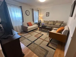 Spacious 4BR Executive Stay | Parking | Near DC - Image 3