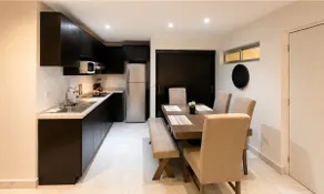 Amazing apartment with pool! - Image 4