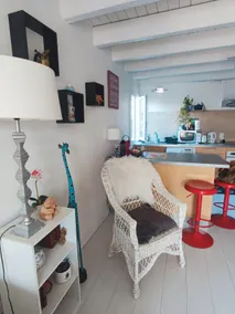 Bright duplex with terrace in the heart of the village. - Image 2