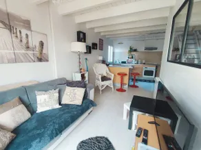 Bright duplex with terrace in the heart of the village. - Image 4