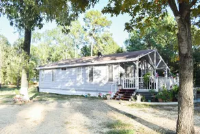 Peaceful Getaway, Walking distance to the Lake! - Image 2